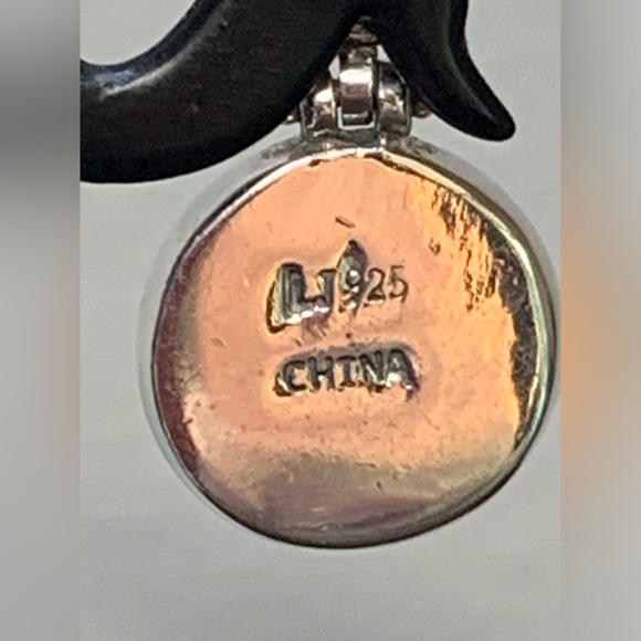 Silpada RARE VHTF Oxidized Sterling Silver Round Hinged Earrings w/Blue Stones - Picture 6 of 12